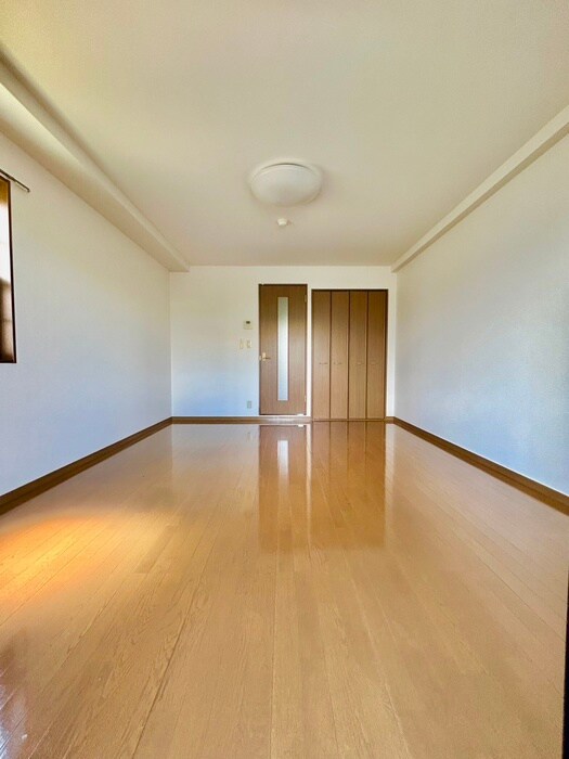 物件内観写真4　(居室)