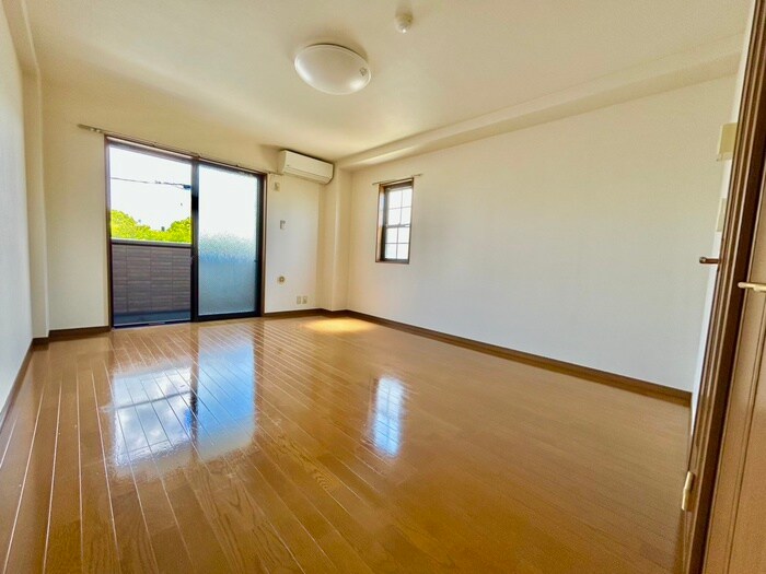 物件内観写真5　(居室)