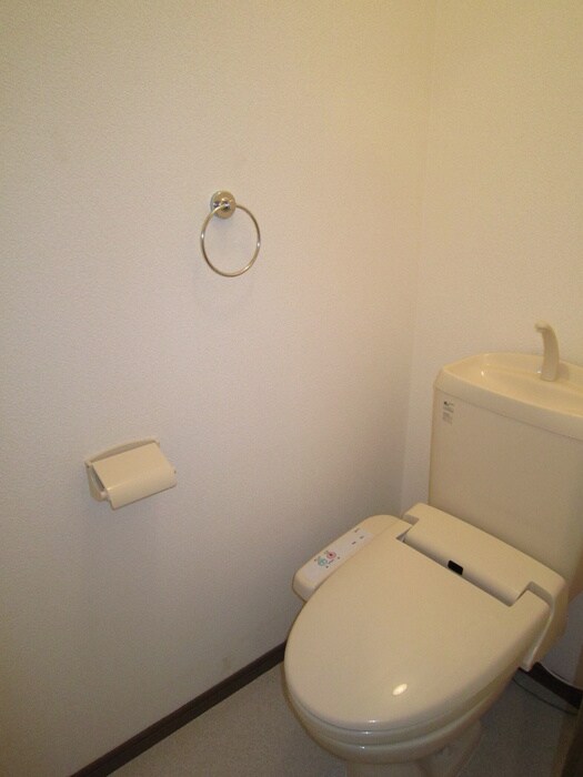 物件内観写真9　(トイレ)