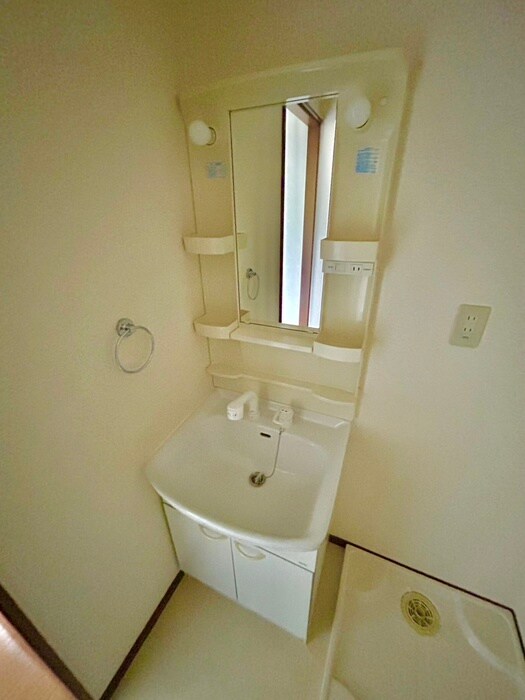 物件内観写真11　(洗面)