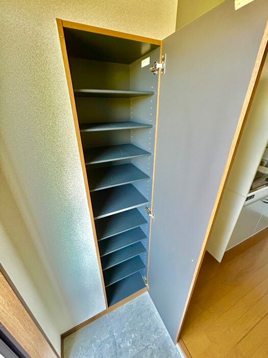 物件内観写真14　(靴箱)
