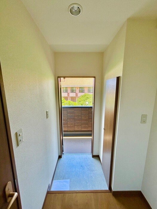 物件内観写真15　(玄関)