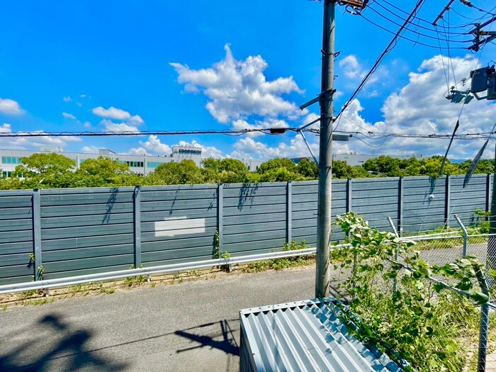 物件内観写真17　(室内からの展望)