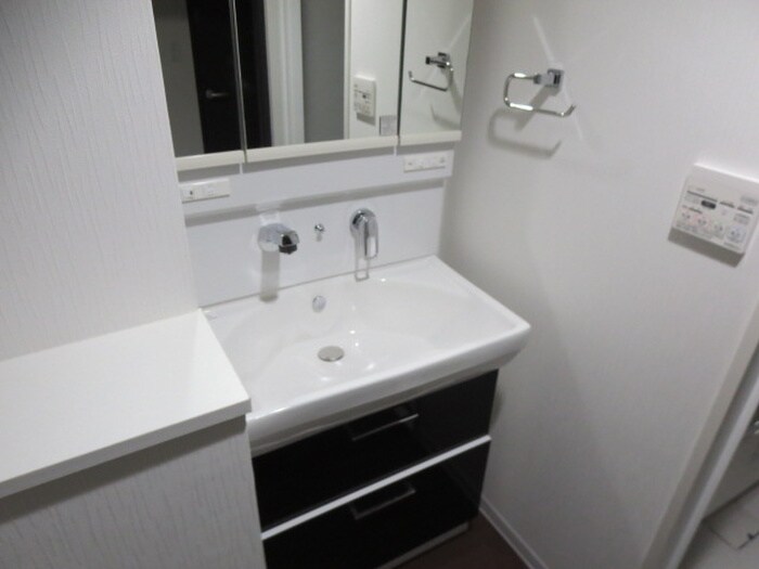 物件内観写真9　(洗面)