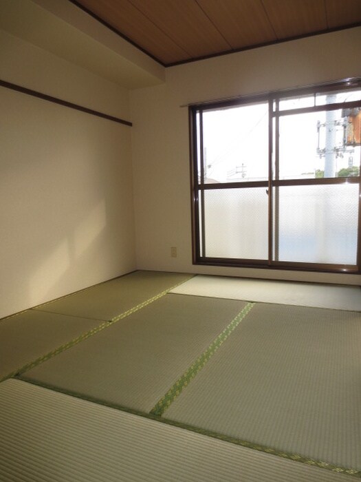 物件内観写真8　(居室)