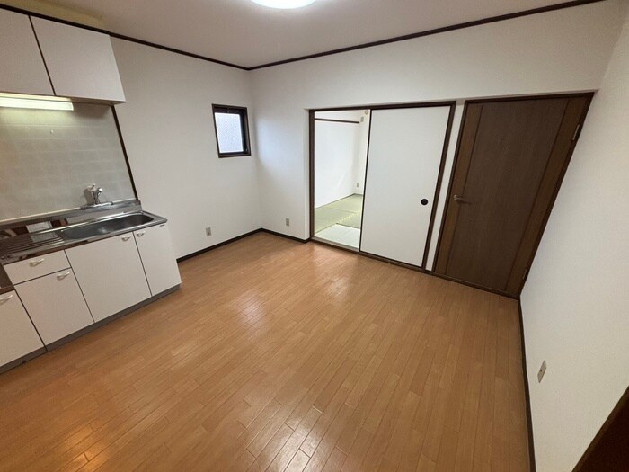 物件内観写真12　(居室)