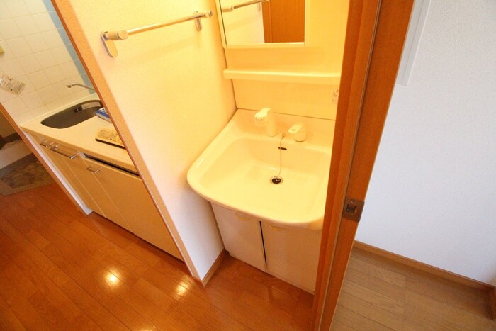 物件内観写真13　(洗面)