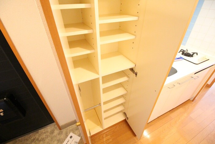 物件内観写真18　(靴箱)