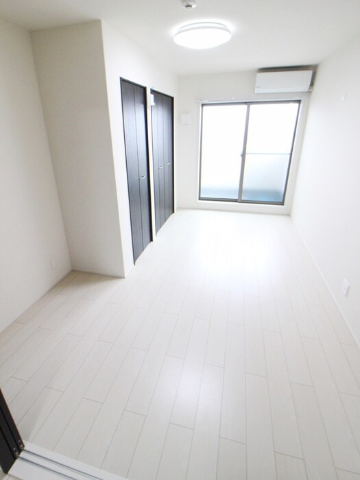 物件内観写真11　(居室)