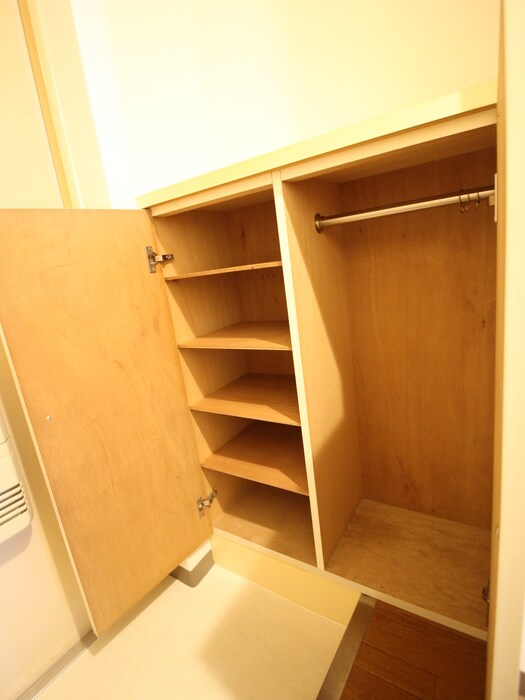 物件内観写真18　(靴箱)