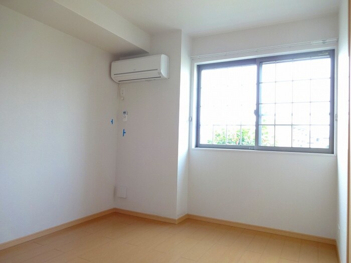 物件内観写真11　(居室)