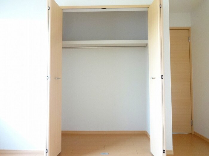物件内観写真13　(収納)