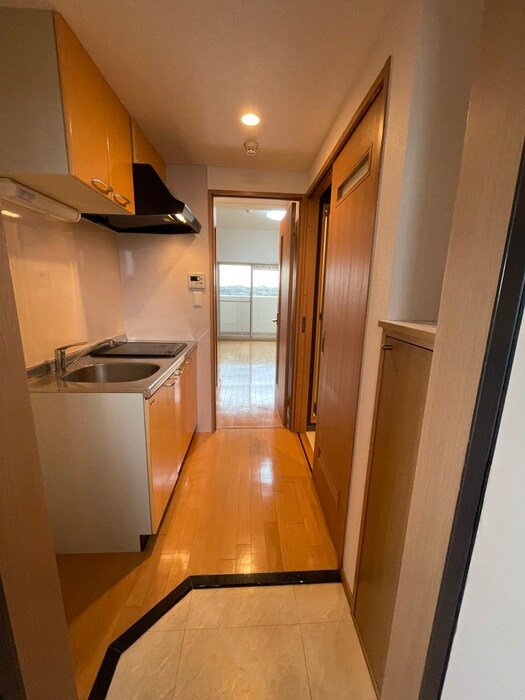 物件内観写真16　(玄関)