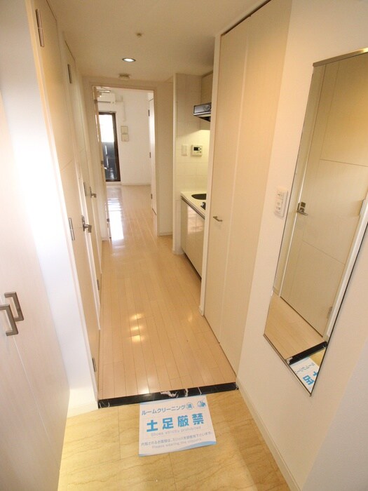 物件内観写真17　(廊下)