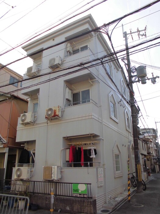 クアルト香里園の物件外観写真