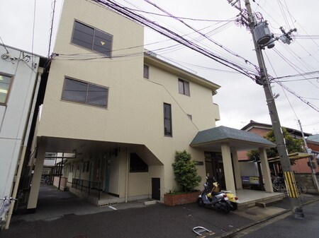植野マンション外観写真