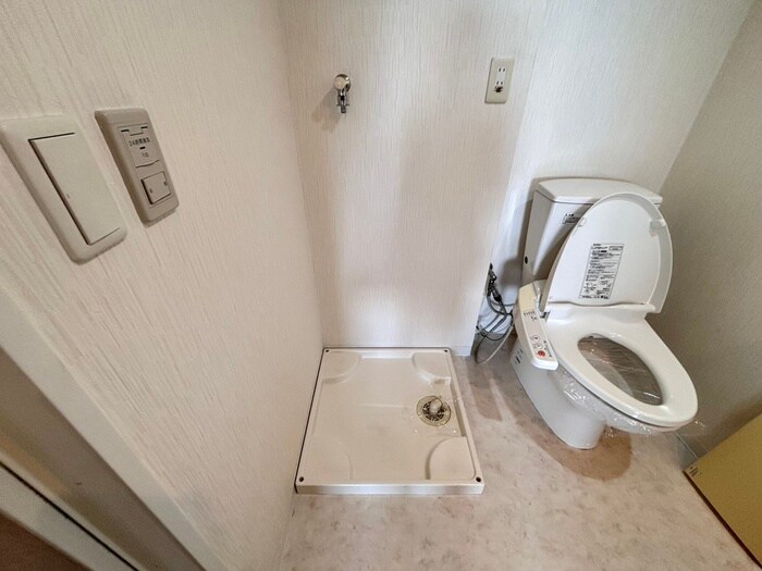 物件内観写真19　(洗濯機置場)