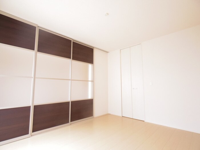 物件内観写真11　(居室)