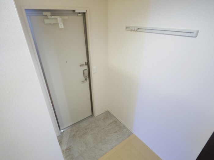 物件内観写真22　(玄関)