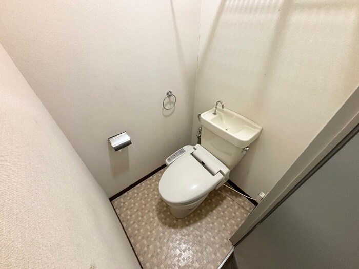 物件内観写真15　(トイレ)