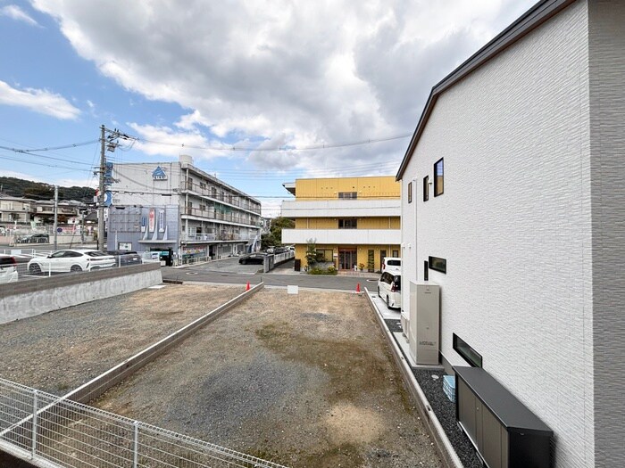 物件内観写真22　(室内からの展望)