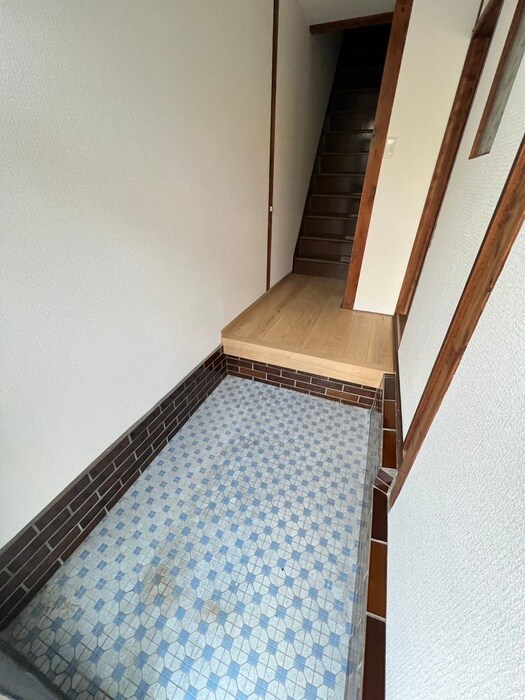 物件内観写真15　(玄関)