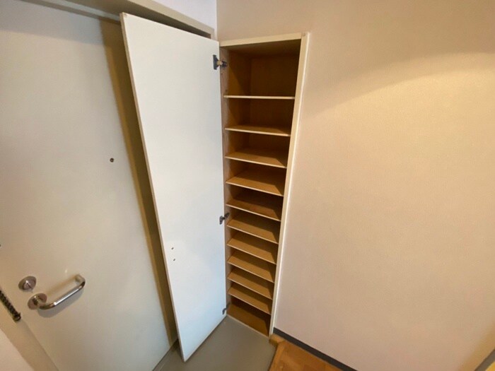 物件内観写真14　(靴箱)