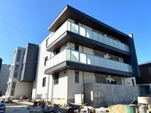 カシータ蓬川緑地イースト外観写真