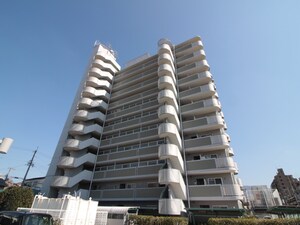 ベイリーブス外観写真