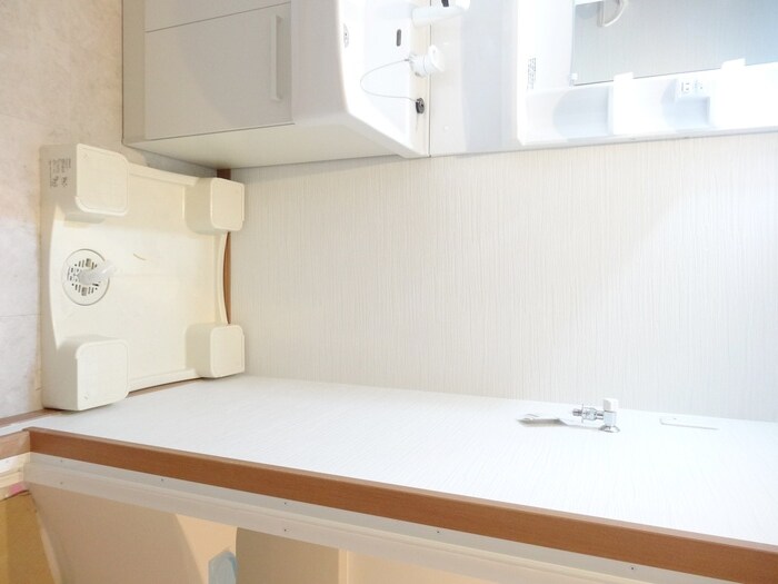 物件内観写真16　(洗濯機置場)