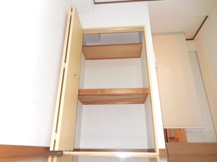 物件内観写真11　(収納)