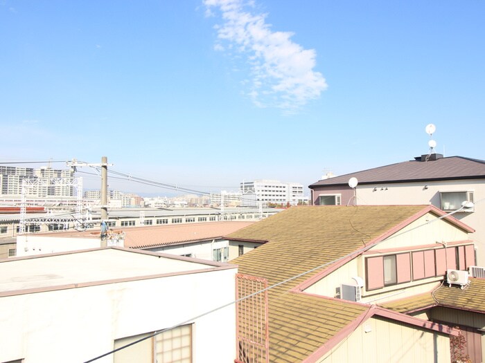 物件内観写真18　(室内からの展望)