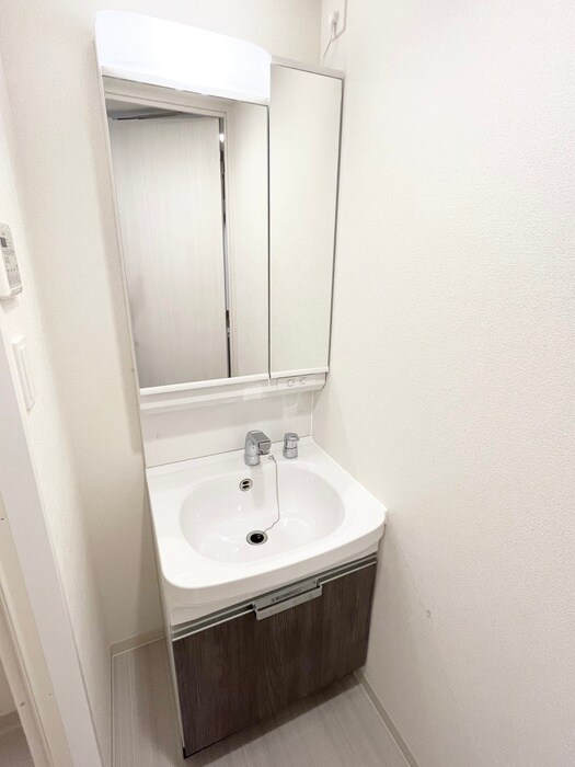 物件内観写真10　(洗面)