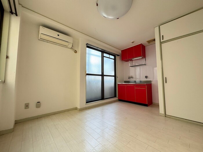 物件内観写真8　(居室)