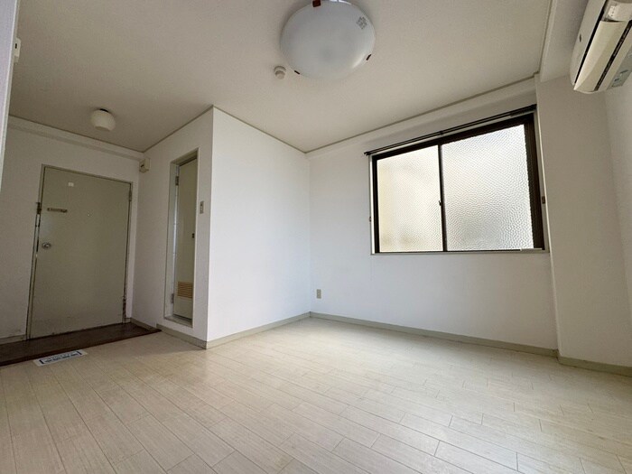 物件内観写真17　(居室)