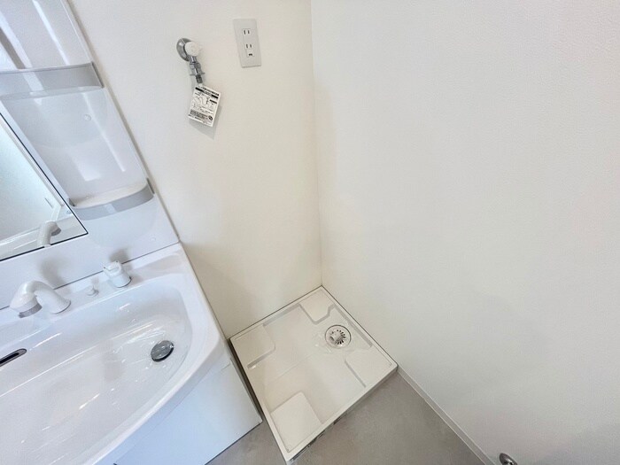 物件内観写真15　(洗濯機置場)