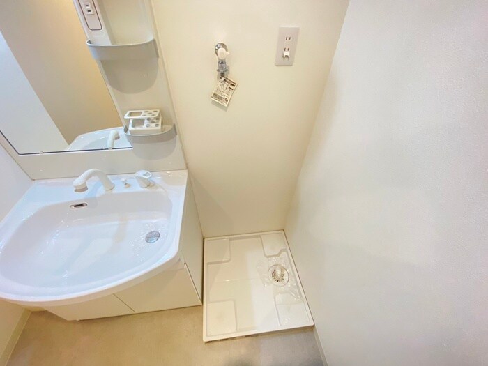 物件内観写真17　(洗濯機置場)