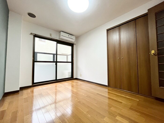 物件内観写真10　(居室)