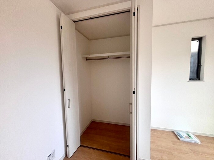 物件内観写真16　(収納)