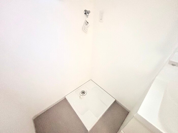 物件内観写真18　(洗濯機置場)