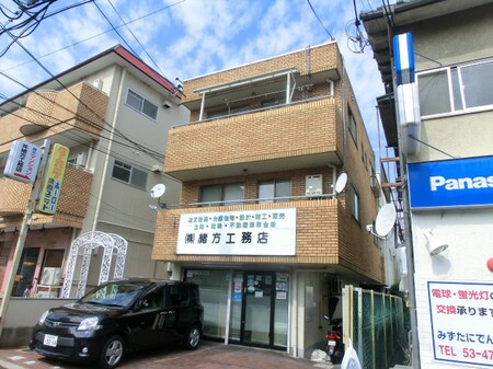 緒方マンション外観写真