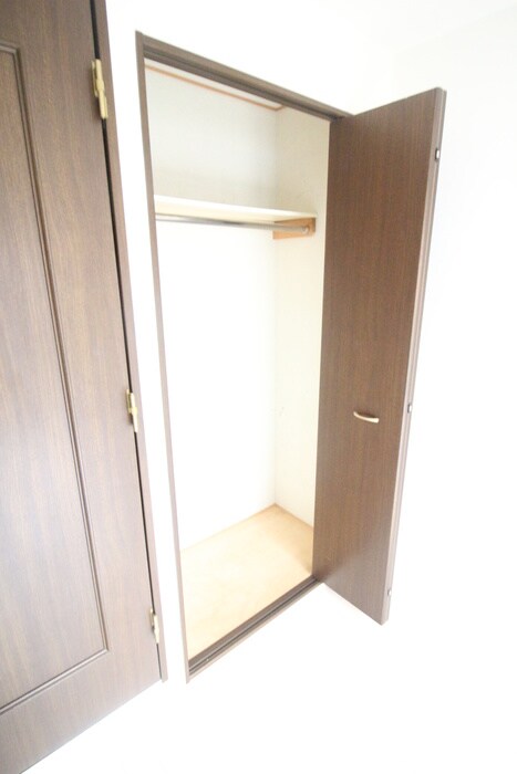 物件内観写真12　(収納)
