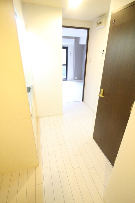 物件内観写真15　(廊下)