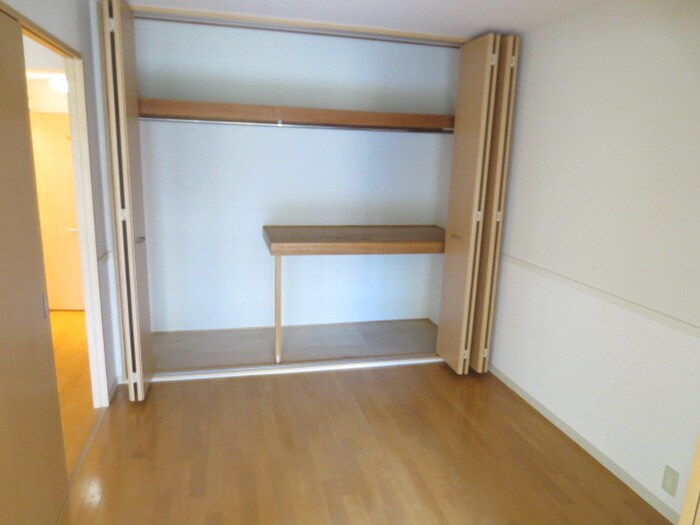 物件内観写真13　(収納)