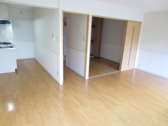 物件内観写真14　(居室)