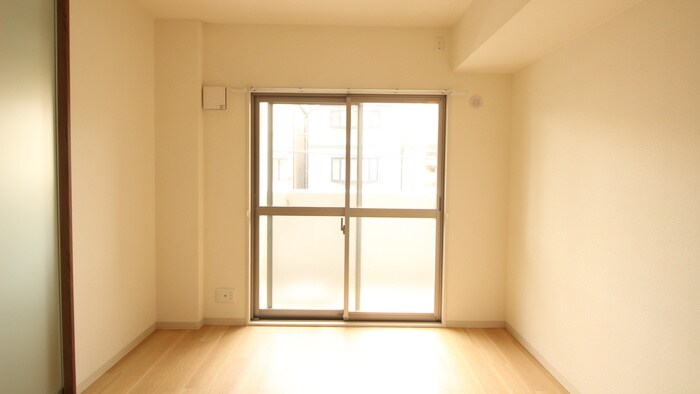 物件内観写真10　(居室)