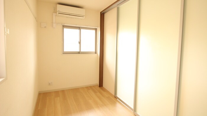 物件内観写真13　(居室)