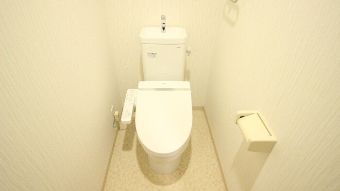 物件内観写真14　(トイレ)