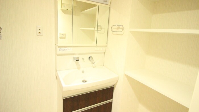 物件内観写真16　(洗面)