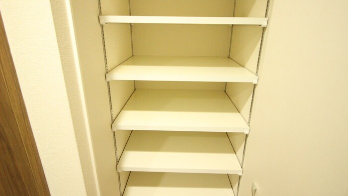 物件内観写真19　(靴箱)